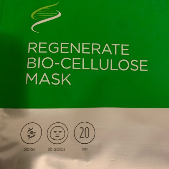 Green Regenerate Bio-Cellulose Mask - Picture 2 of 3
